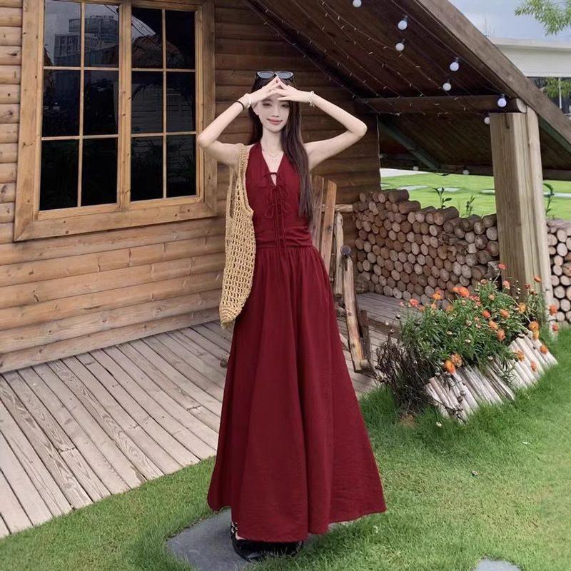 Korean-Style High-End Chic and Unique Niche Style Dress, New Summer Model, Backless, Solid Color, Long Dress for Photoshoots, Suitable for Young Girls Korean-Style High-End Chic and Unique Niche Style Dress, New Summer Model, Backless, Solid Color, Long Dress for Photoshoots, Suitable for Young Girls