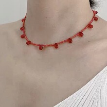 韩国东大门新款串珠项链女小众设计红色水滴米珠高级感颈链锁骨链