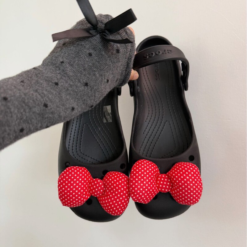 Cute red bow shoe charms for girls, decorative shoe buckles for clogs, new high-end princess shoe buckle accessories Cute red bow shoe charms for girls, decorative shoe buckles for clogs, new high-end princess shoe buckle accessories