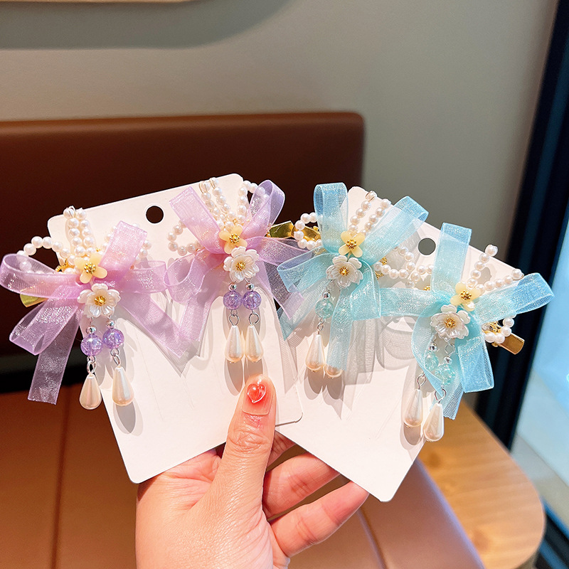 Cute Flower Plastic Cloth Resin Tassel Hair Clip display picture 4