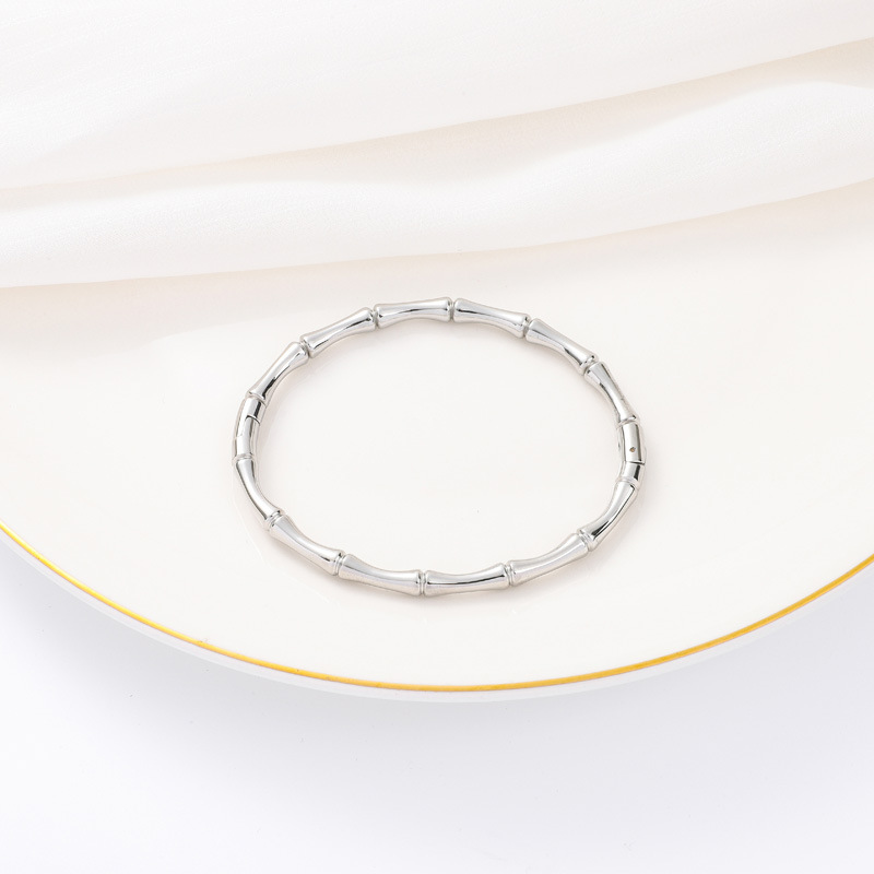 Pulsera de titanio y acero para mujer, diseño moderno y sencillo, pulsera de lujo que no se desvanece, venta al por mayor en stock.