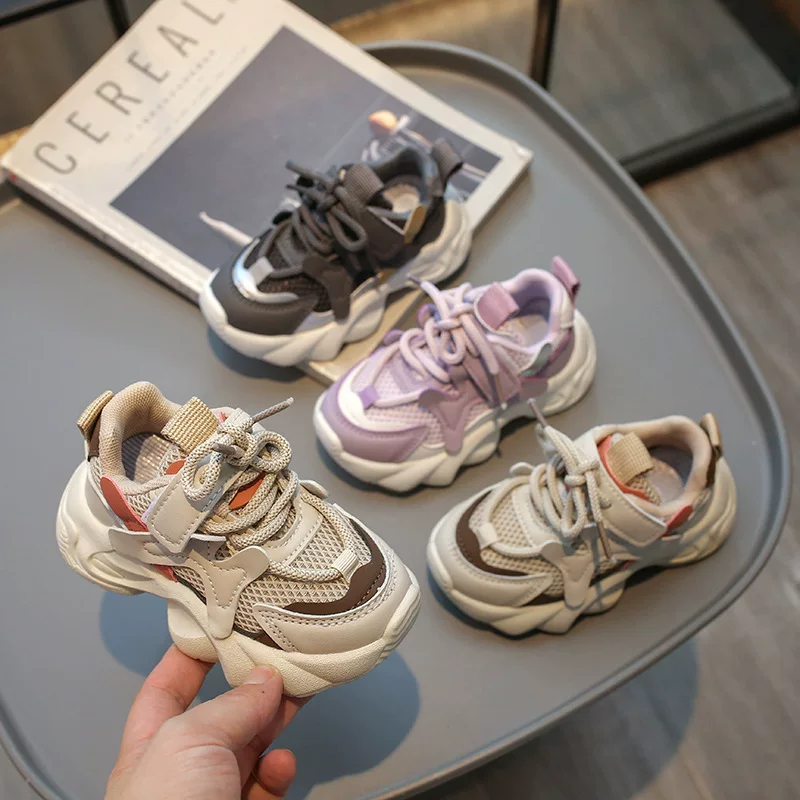 Sports shoes for boys, breathable children's footwear, autumn