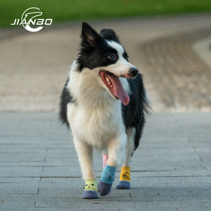 Оптовые носки для домашних животных Amazon в наличии: нескользящие, защитные от царапин, теплые, износостойкие.