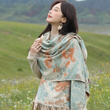 披肩外搭女斗篷民族风披风2025新款旅游穿搭小众围巾两用百搭批发