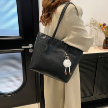 跨境大容量包包女新款潮时尚学生单肩女包上课通勤百搭托特斜跨包