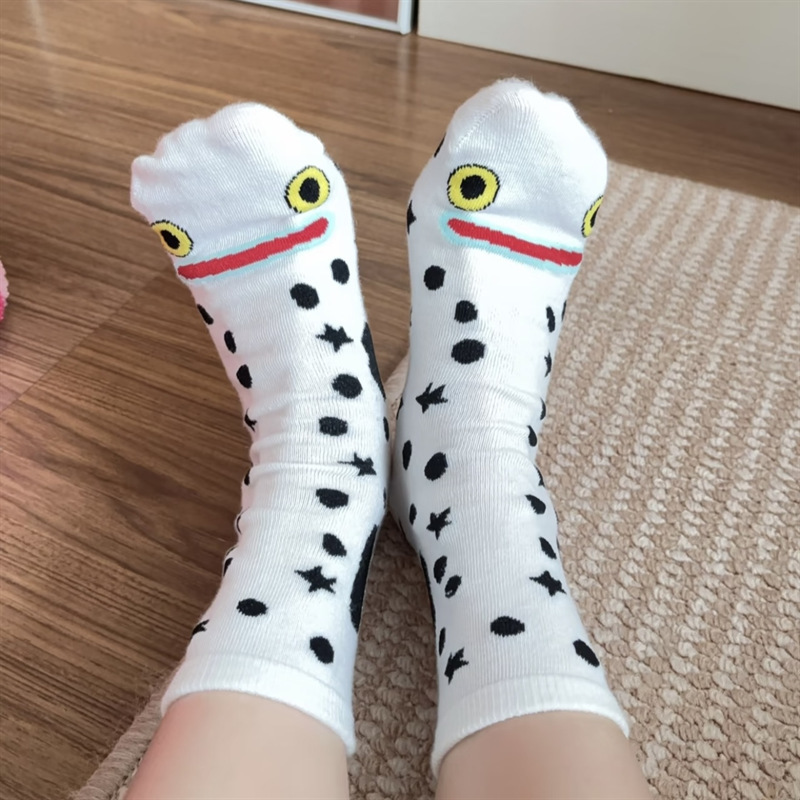 爆款冲绳卡通袜子女花园鳗鱼搞怪中筒袜ins风可爱条纹堆堆袜|undefined