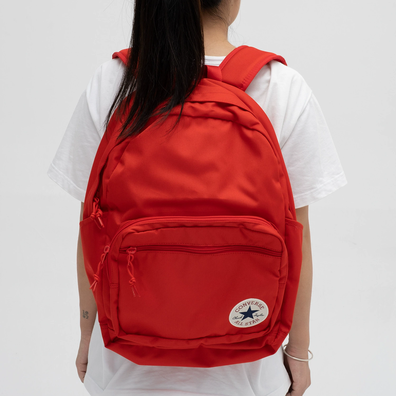 Universal converse for leisure, sports school bag for traveling, capacious backpack, simple and elegant design