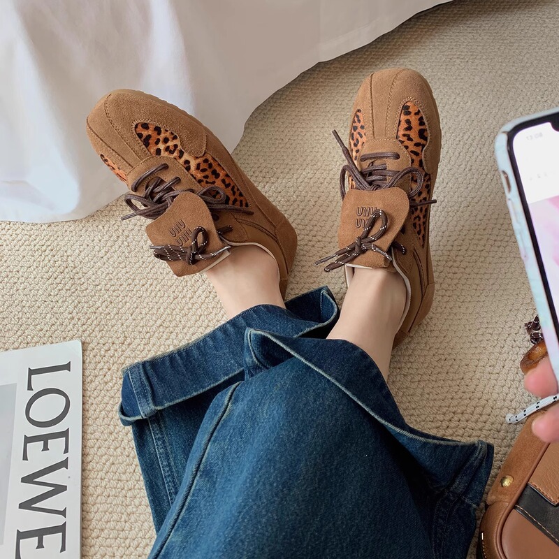 Cowhide Grape Mom Same Style Retro Round Head Leopard Print Flip Design Genuine Leather Lace-up Dexun Forrest Gump Sneakers for Women Autumn Cowhide Grape Mom Same Style Retro Round Head Leopard Print Flip Design Genuine Leather Lace-up Dexun Forrest Gump Sneakers for Women Autumn