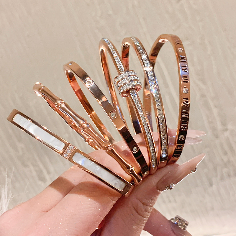 Rose Gold Titanium Steel Bracelet Women's High-end Bracelet Light Luxury Niche Zircon Bracelet Plain Ring Bracelet Hand Jewelry Rose Gold Titanium Steel Bracelet Women's High-end Bracelet Light Luxury Niche Zircon Bracelet Plain Ring Bracelet Hand Jewelry