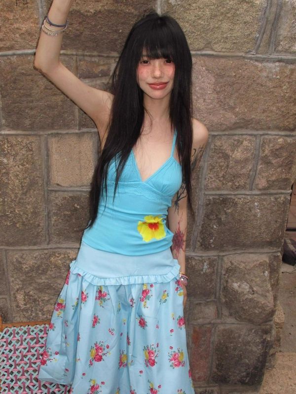 度假风辣妹吊带背心女夏季穿搭花卉印花无袖t恤修身显瘦挂脖上衣|undefined
