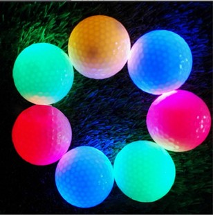 高尔夫LED发光球夜场荧光球golf夜光球六色可选自动亮光训练球-阿里巴巴