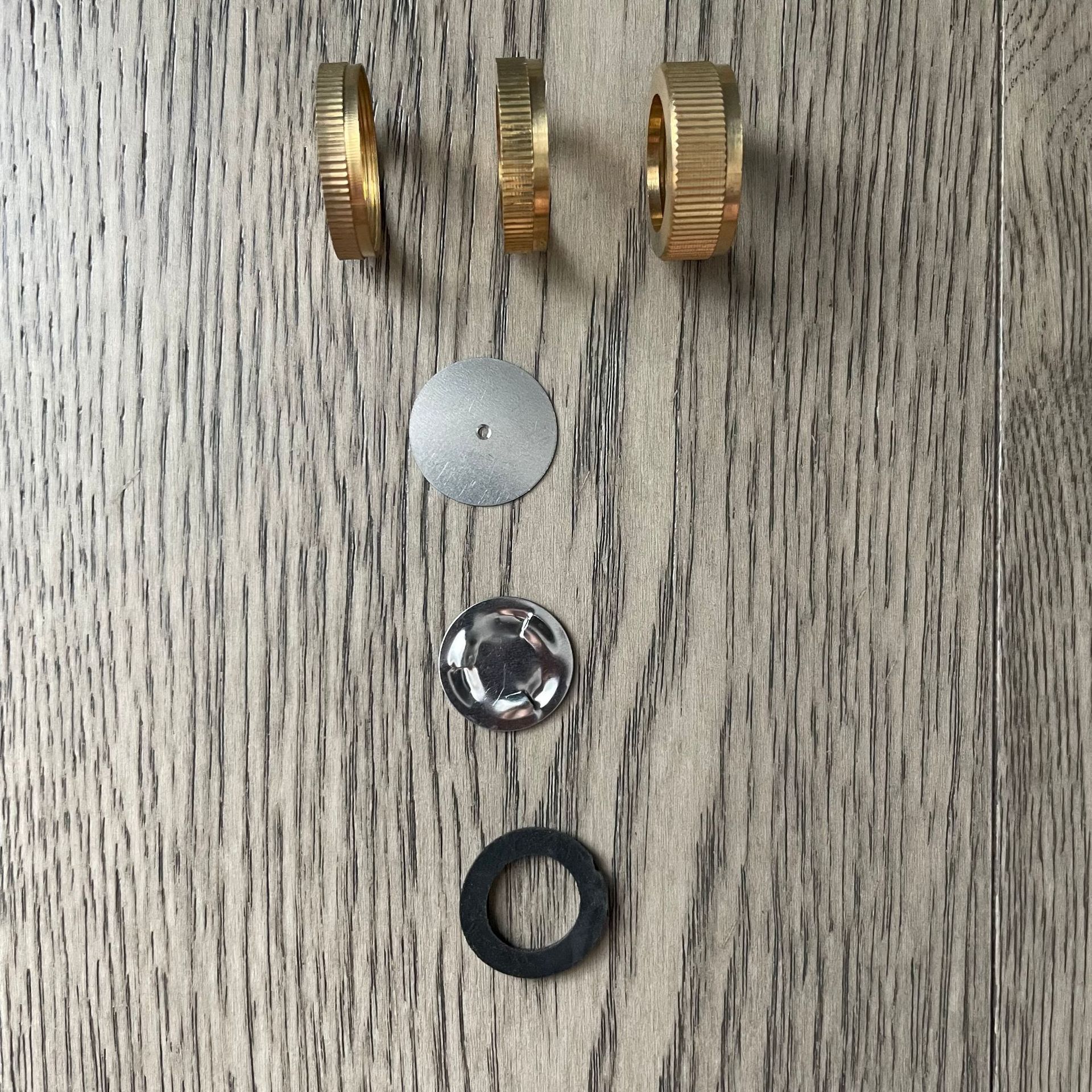 供应24*1农用45°90°大喷头配件喷帽喷片三眼垫片