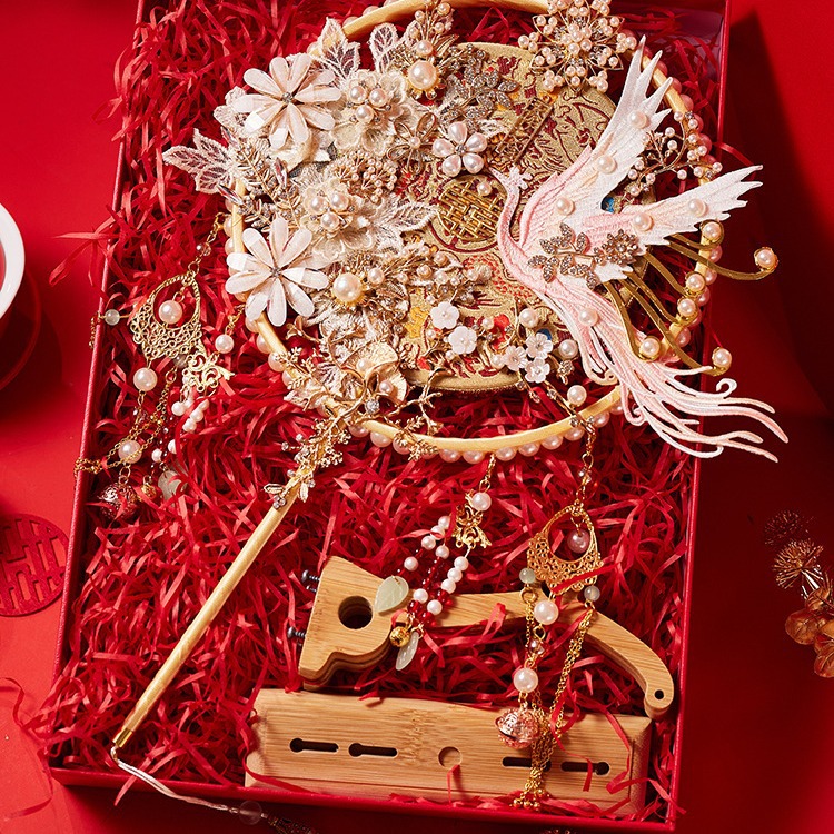 New wedding gifts for newcomers to send newcomers to the bride…