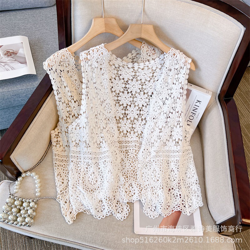 Vintage Palace Style Knitted Vest Stacked Wearing Elegant Fashionable Sleeveless Lace Cardigan Small Waistcoat