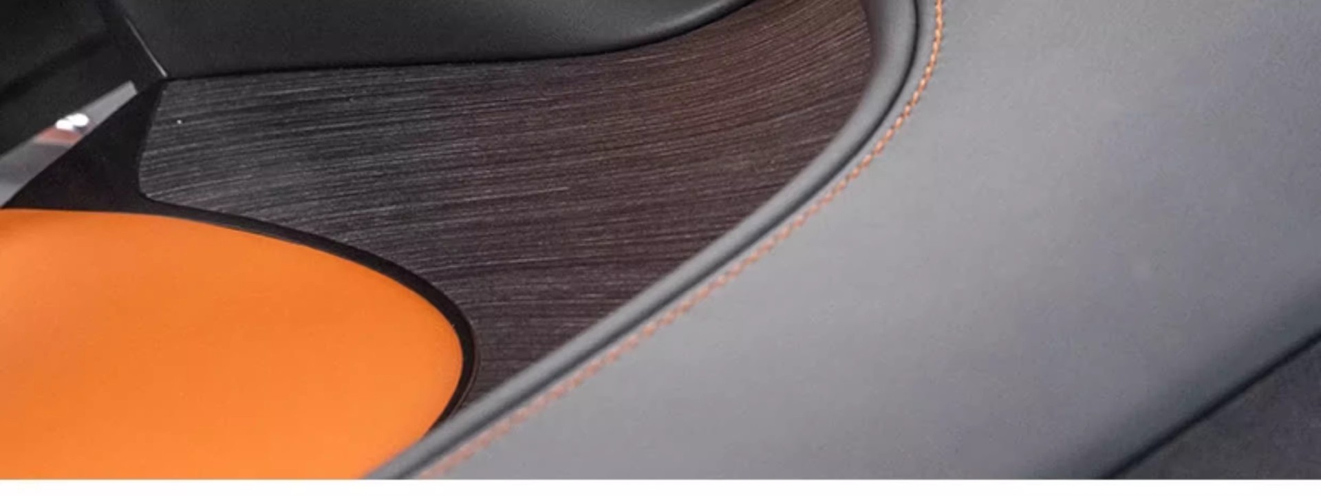 Suitable for Xiaomi Yu7 Car Magnetic Tissue Box Storage Tissue Bag Cover Yu7 Original Car Color Interior Official Website Same Style