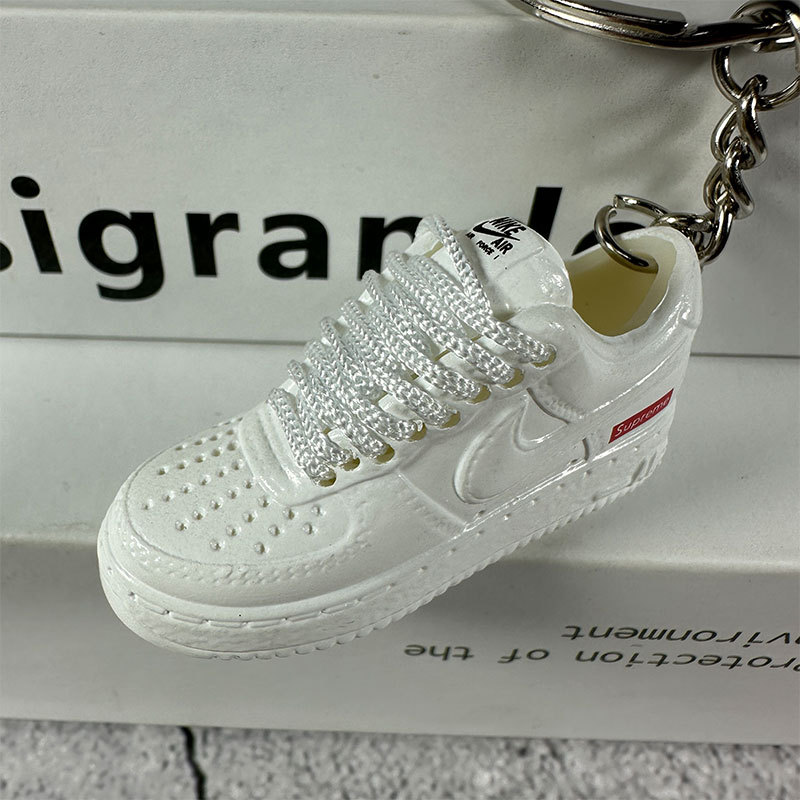 11.af1sup low top white