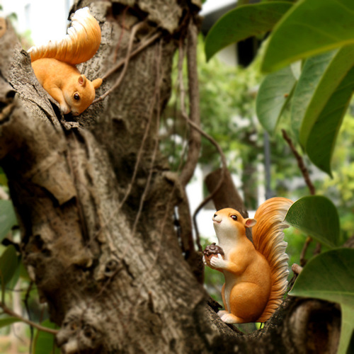 Simulated animal squirrel sculpture pendant courtyard ornaments garden landscape decoration squirrel props resin crafts