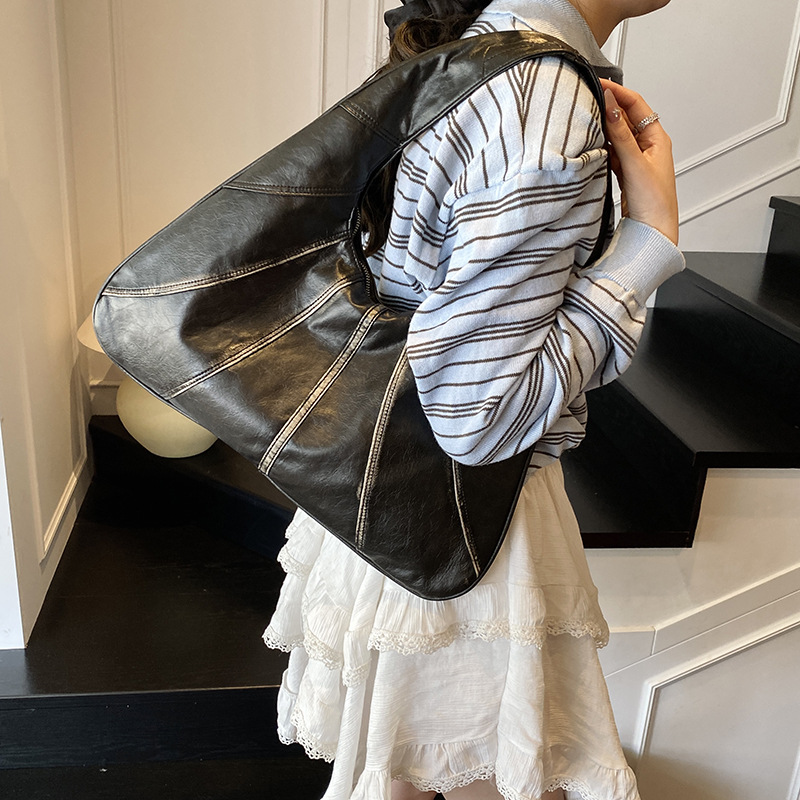 Bolso de axila retro estilo Hong Kong 2025 verano nuevo bolso femenino personalizado bolso antiguo casual bolso de hombro de gran capacidad