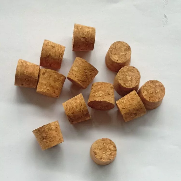 Прямые поставки с фабрики: пробки для винных бутылок, винных банок, большие и маленькие, конусные пробки для красного вина, пробки для пивных бутылок, различные модели для герметизации.