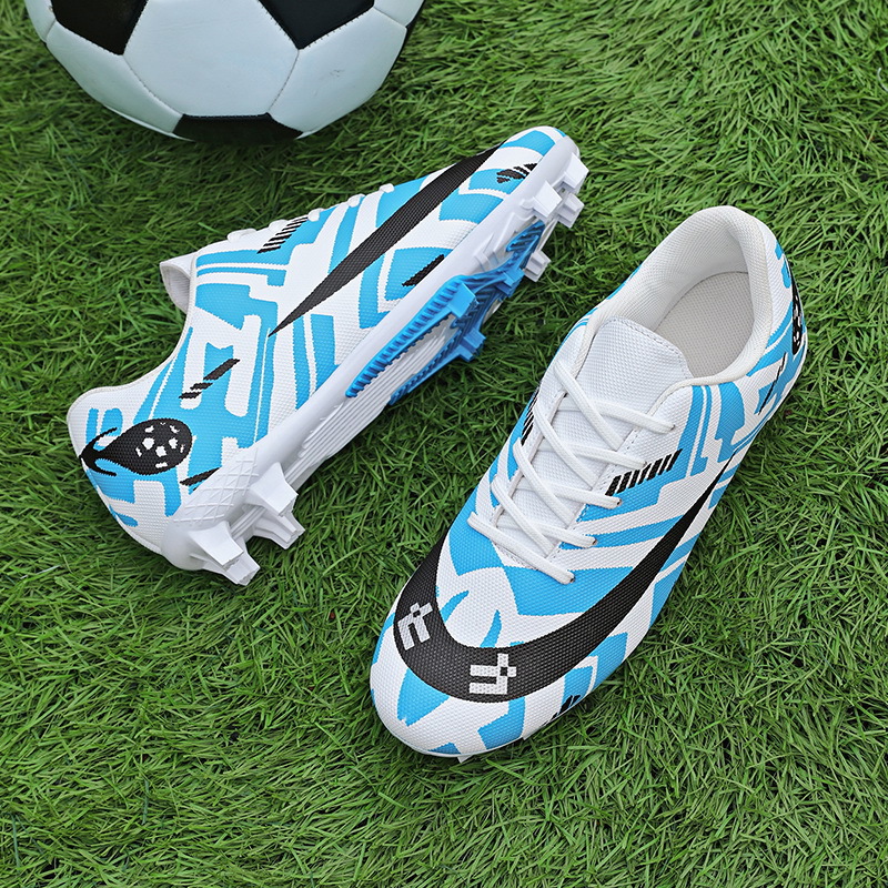 Baochuan nuevo anti-deslizante clavos zapatos de fútbol para niños zapatos de entrenamiento deportivo profesional de hombre zapatos deportivos juveniles bajos