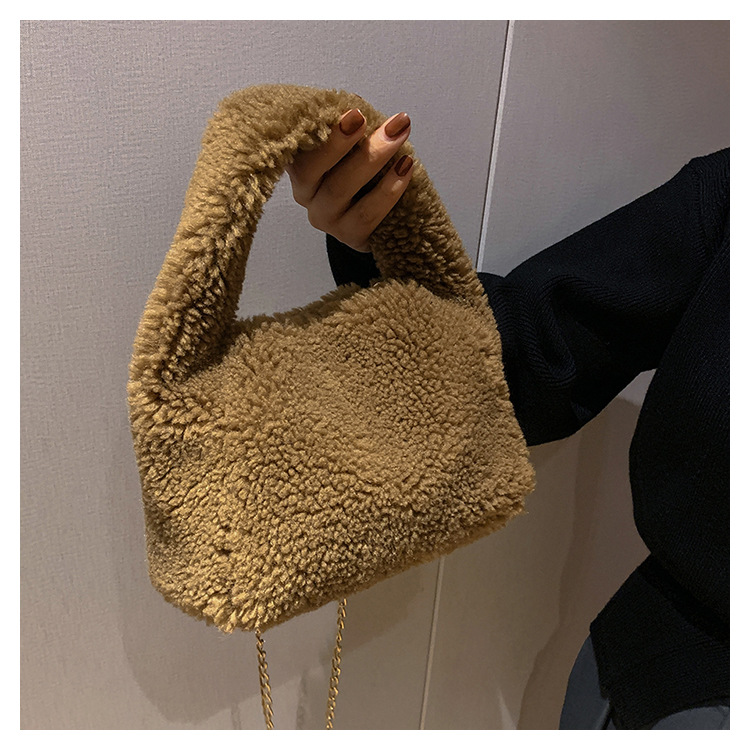 Pluche niche-ontwerp Dameskleurige crossbody Nieuwe herfst- en winterhandtas 2023 Chain pluchen tas_voghion.com