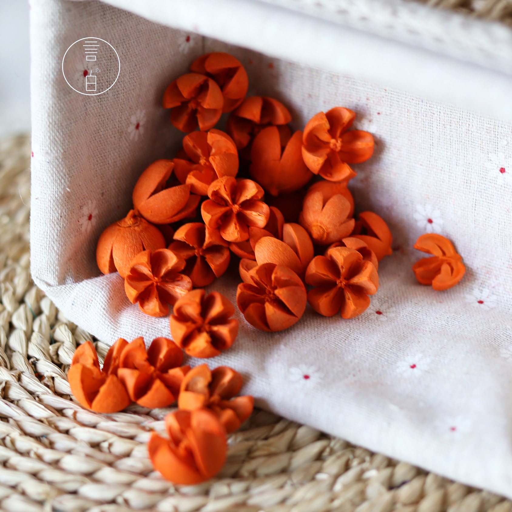 Orange / 100g