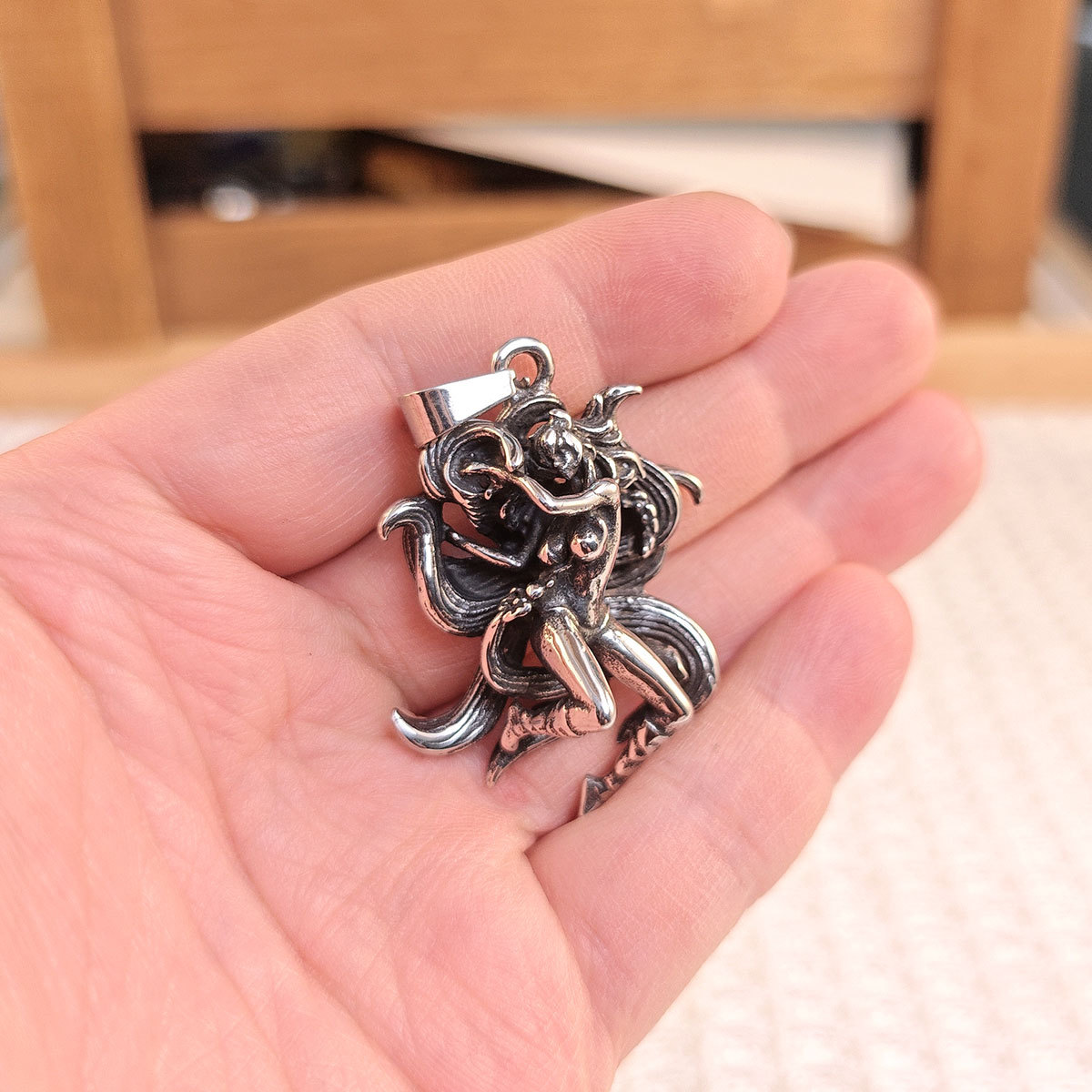 �羳���ſ�ͨ��β�ĺ�����ֵ�׹ŷ����Ůʿ����ҡ������SP1099