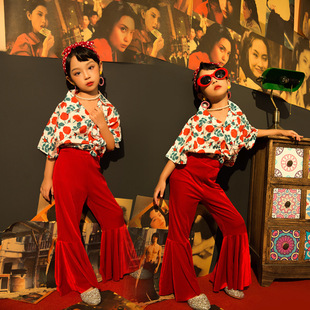 Kindergarten children's retro Hong Kong-style bell-bottomed pants catwalk costume studio girl's 8090 s theme shooting suit