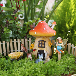 Cross-Border New Product Garden Fairy Mushroom House Ornaments Set Home Gardening Landscape Bonsai Decoration Resin Crafts