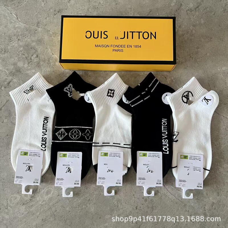 Amazon Cross-Border Fast Shipping Couple's Lettered Trendy Brand Socks, Low to Mid-Cut Cotton Versatile Sports Socks, One-Piece Dropshipping