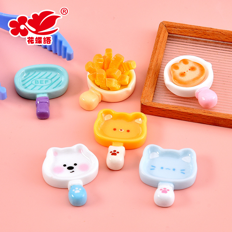 Cartoon small animal pan resin accessories food play plate cream glue diy hair clip refrigerator sticker doll house decoration