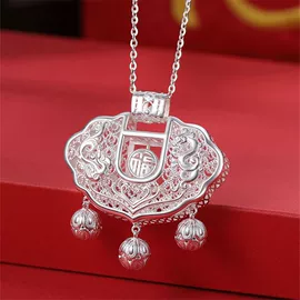 吊坠;项链;手链