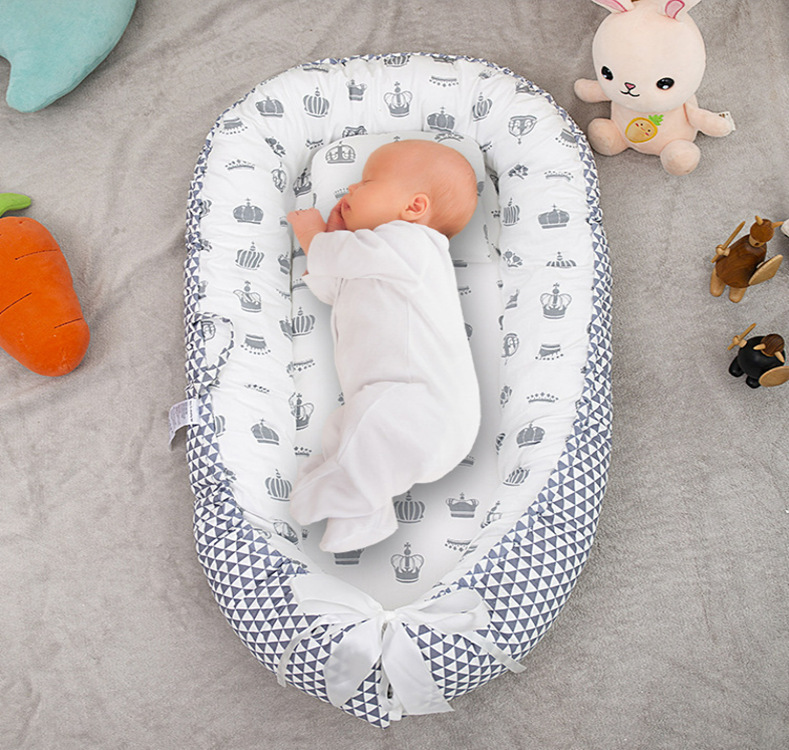 跨境折叠仿生床可拆洗便携式防压婴儿床中床全脱卸婴儿枕婴儿床