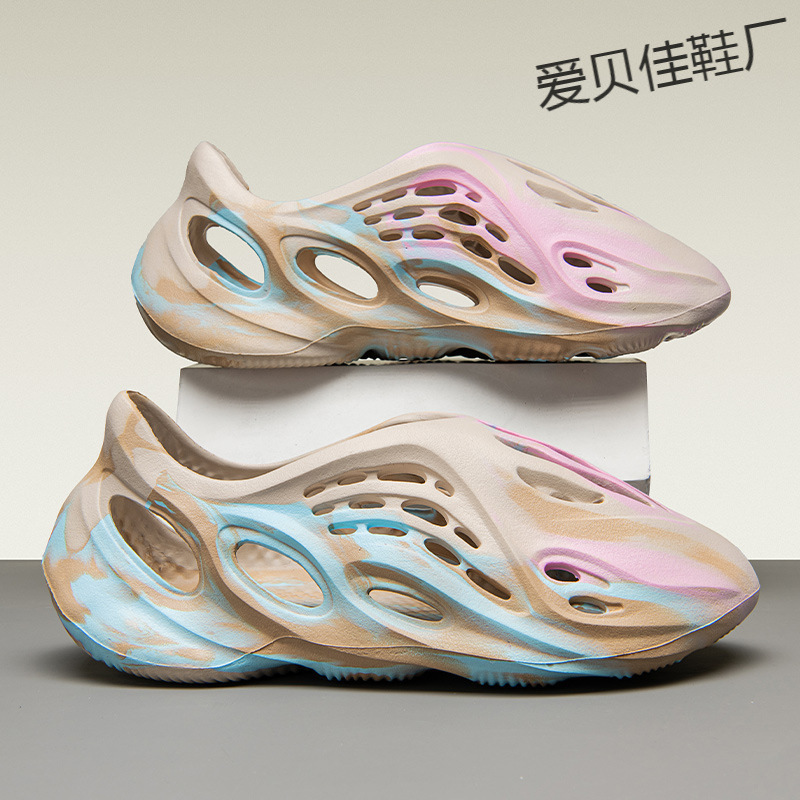 New Beach Shoes Cross-Border Large Size Kanye Yeezy Coconut 700 Croc Shoes Camouflage Soft-Soled Sandals for Men