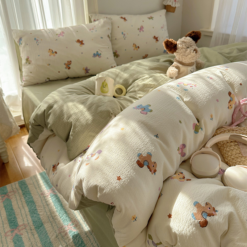 Cama de algodón de cuatro piezas A clase madre y bebé dormir desnudo pro piel sábanas de cama de algodón puro Kasa dormitorio dibujos animados lindos tres piezas 4