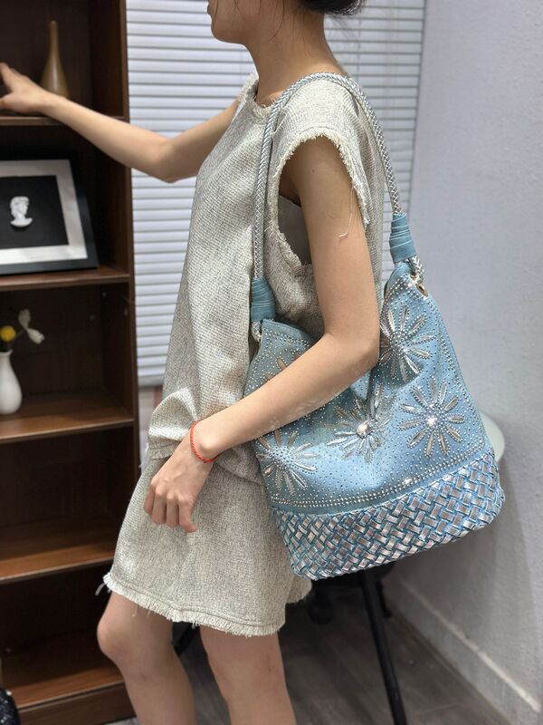 婷婷玉丽跨境外贸时尚镶钻托特女包新款时尚大容量烫钻牛仔单肩包|undefined