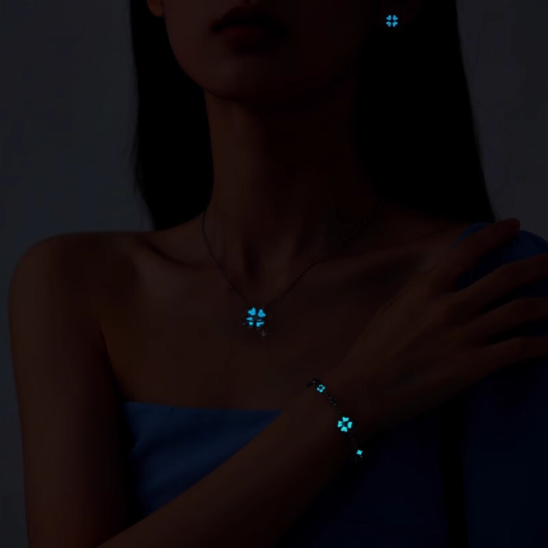 金宏盛s925纯银四叶草耳钉女生小众设计感珐琅夜光耳环新款耳饰品|undefined