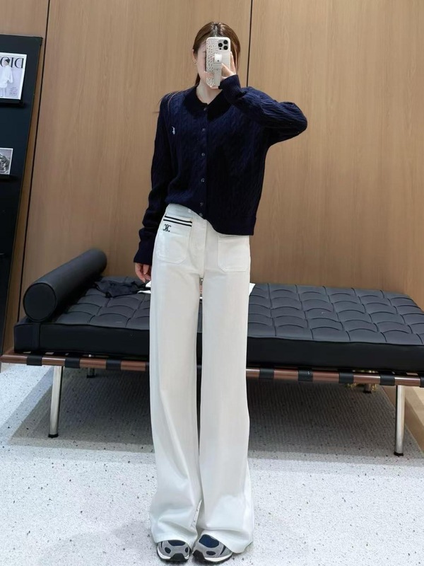 南油凯旋门刺绣双口袋白色牛仔裤女春秋新款设计感显瘦高腰阔腿裤|undefined