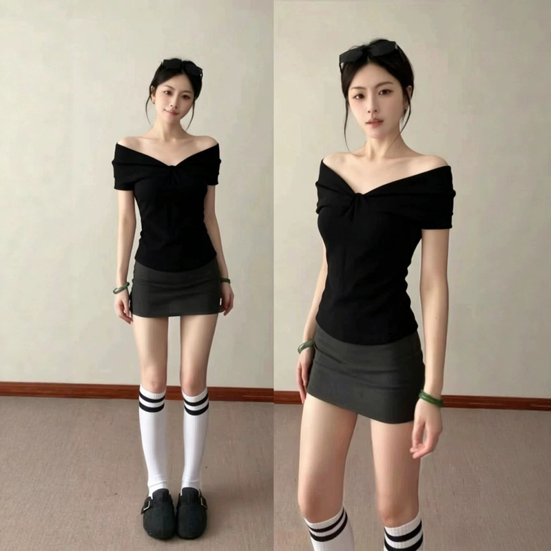 Black Off-Shoulder Top for Women, New Summer Style, Sexy and Alluring, Slim-Fit Design, Regular Shoulder Short-Sleeve T-Shirt Black Off-Shoulder Top for Women, New Summer Style, Sexy and Alluring, Slim-Fit Design, Regular Shoulder Short-Sleeve T-Shirt