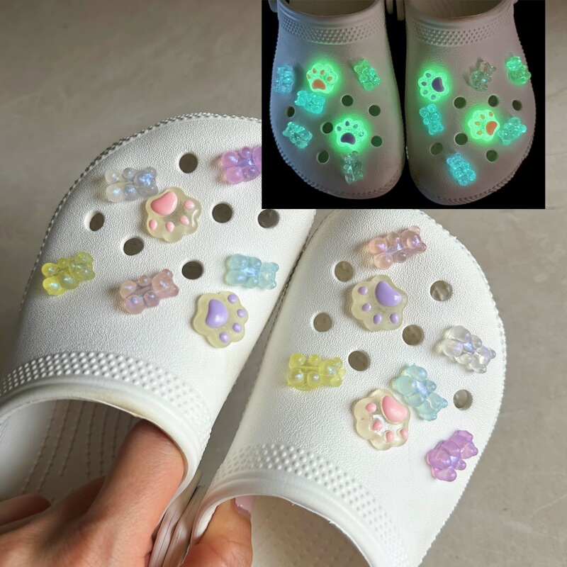 AB Color Cute Luminous Bear Hole Shoes Decorative Bear Footprints Luminous Sandals Diy Accessories Buckle