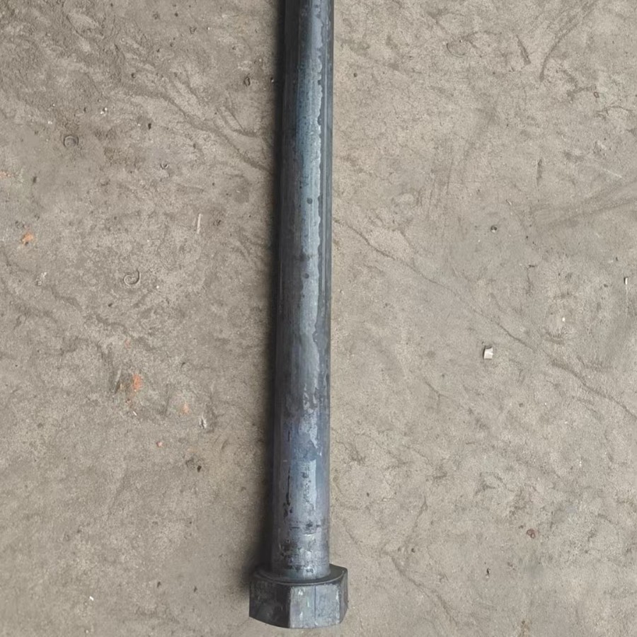 Болт New Xidatong M24*735