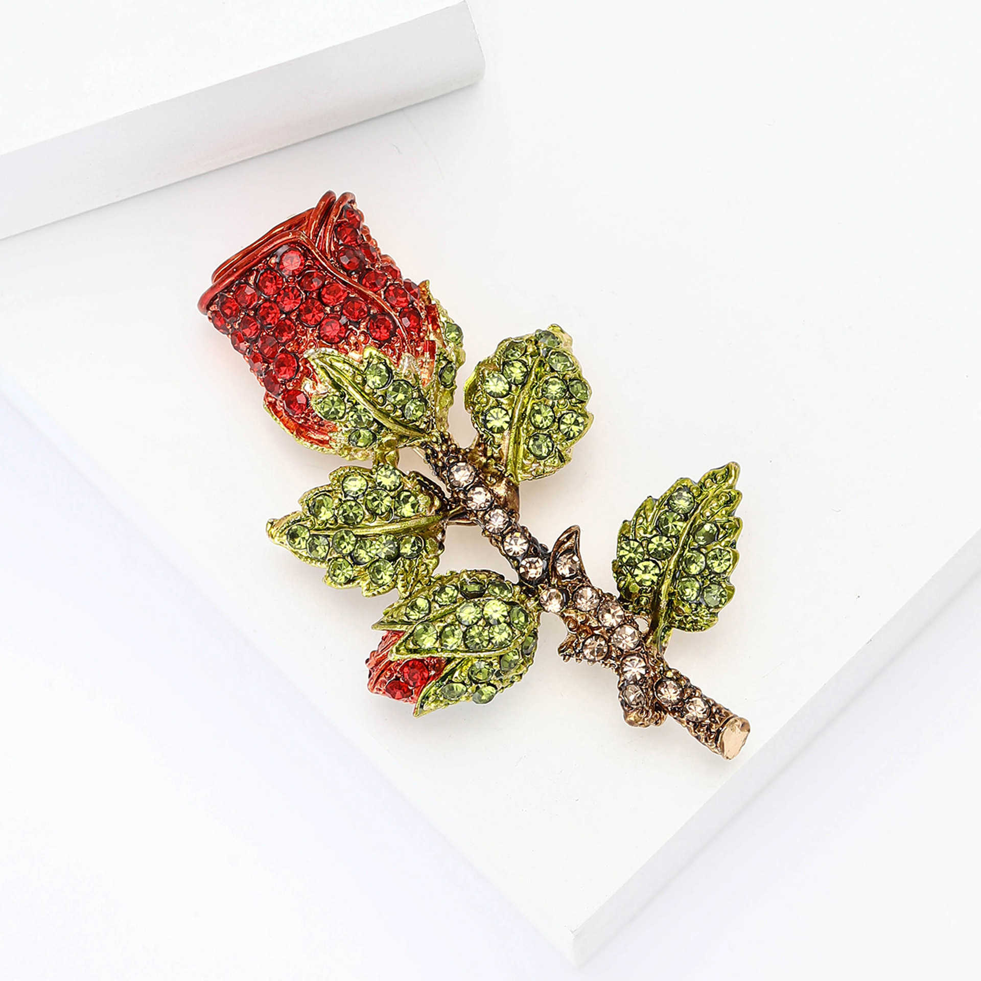 Inlay Design Vacation Classic Style Pin Flower Alloy Inlay Zircon Women's Brooches