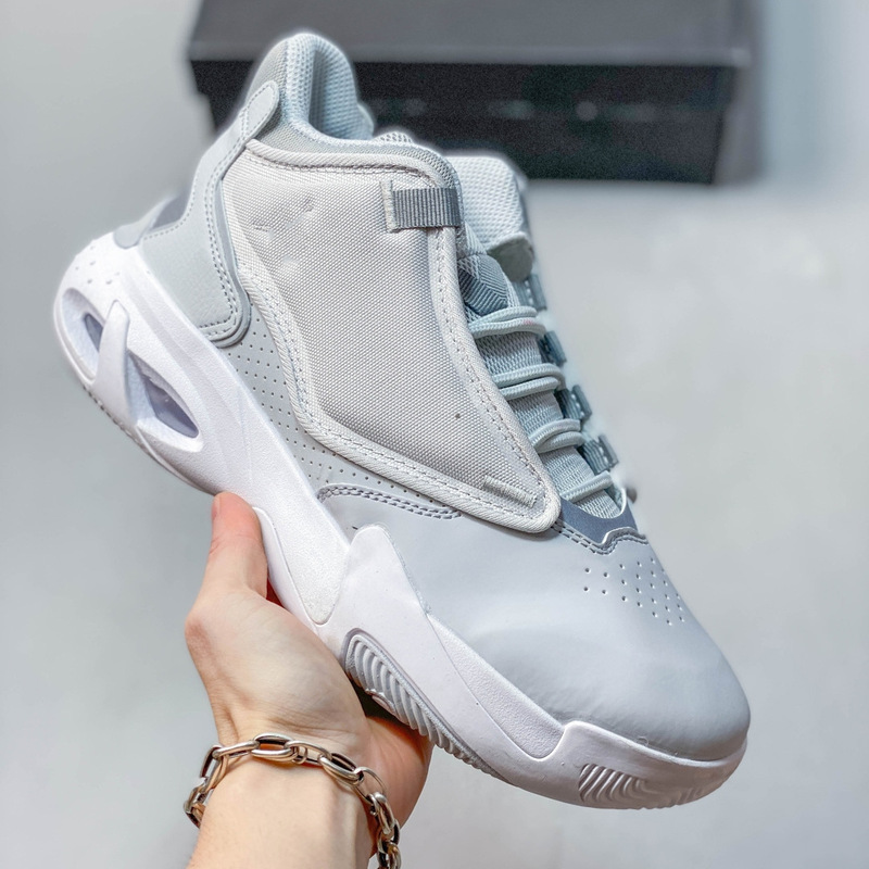 Putian Shoes AJ Max Aura 4 Mid-Top Basketball Shoes, Shock-Absorbing, Non-Slip, Wear-Resistant, Hard Court Men's Practical Basketball Shoes Putian Shoes AJ Max Aura 4 Mid-Top Basketball Shoes, Shock-Absorbing, Non-Slip, Wear-Resistant, Hard Court Men's Practical Basketball Shoes