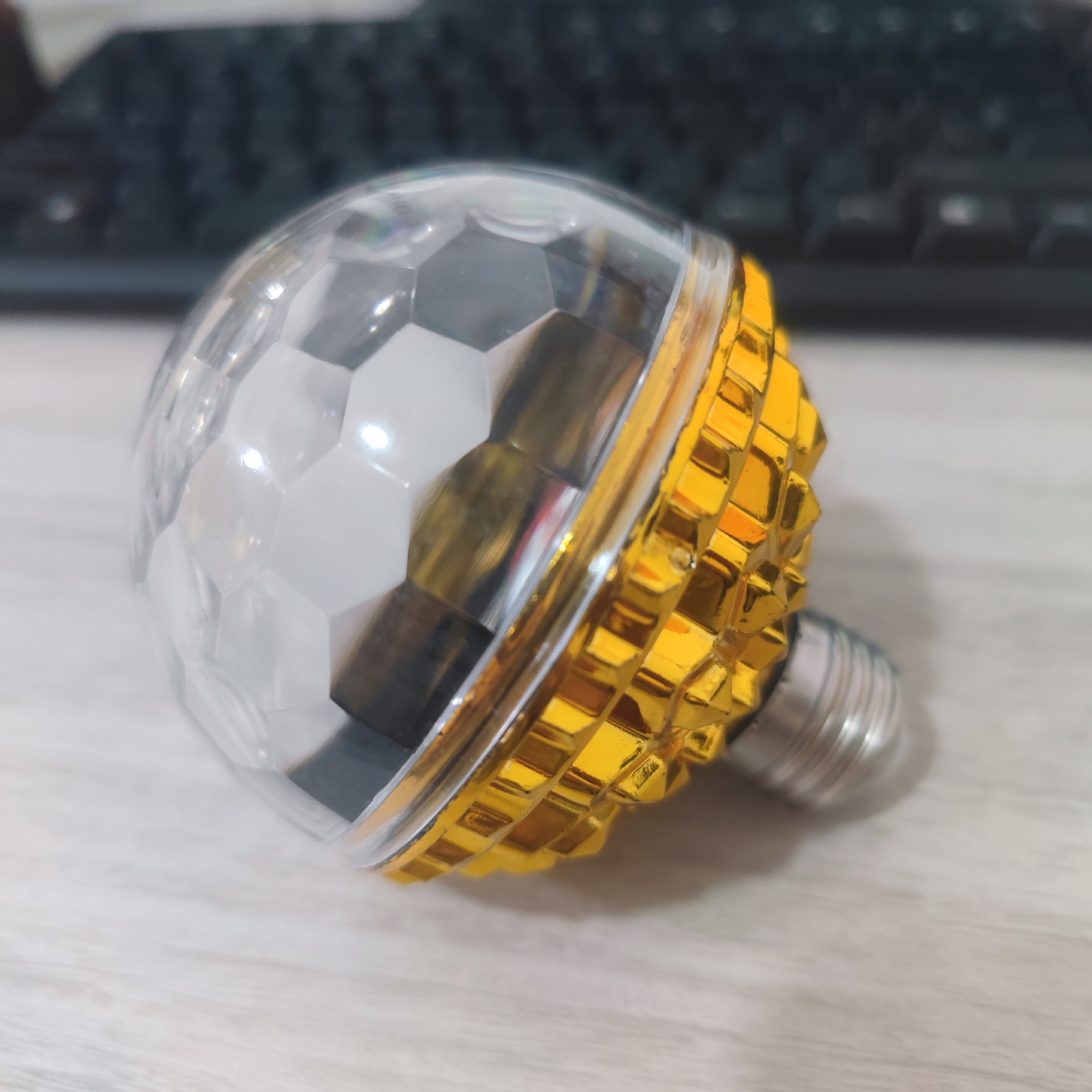 LED colorido luces giratorias caseras celebraciones KTV bungee saltar escenario atmósfera lámpara de bola colorida RGB bulbo de bola mágica