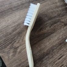 厂家直供老款式弯把鞋刷子硬毛竹制弯把洗衣刷清洁加厚竹刷子批发