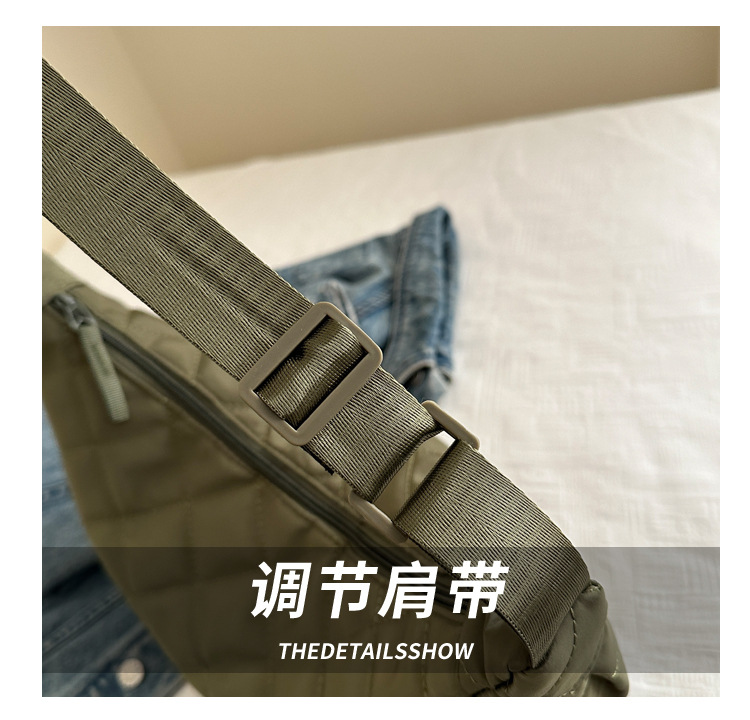 "Stylish large-capacity dumpling bag 2025 New trendy and fashionable niche single-shoulder bag, versatile and simple crossbody bag wholesale. Item Picture