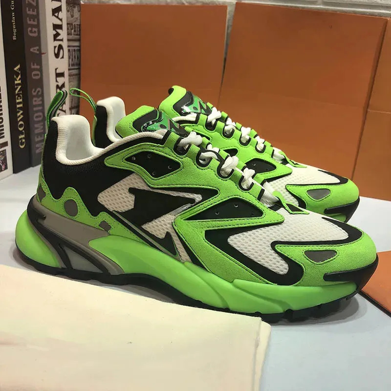 Spot 25 유럽 스테이션 통기성 스포츠 남성 신발 맞춤형 메쉬 컬러 매칭 아빠 신발 남성 트렌디한 두꺼운 밑창 캐주얼 보드