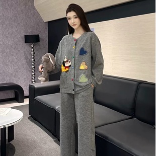 ���S���l��ë�Q�z�q�̽�����С��˯��Ů�����¿�Ӻ�ů�Ҿӷ�