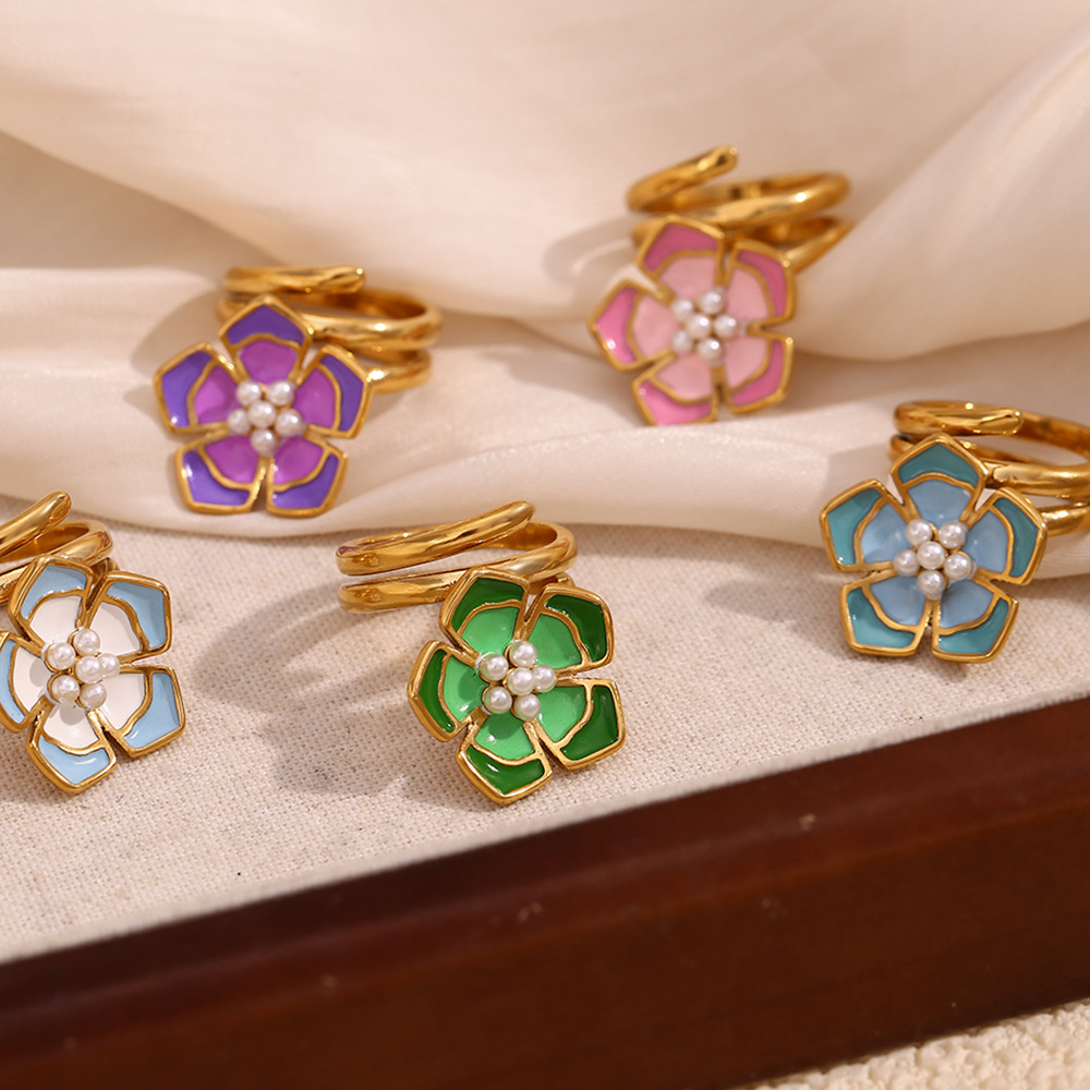 Pearl Colored Drop Oil Petal Ring