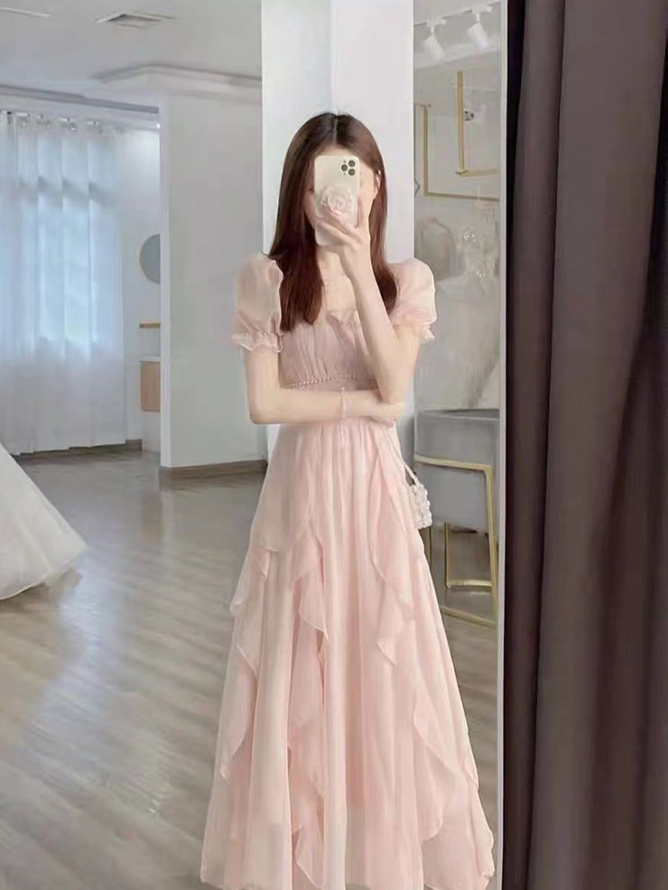 Váy maxi nữ thắt eo chất liệu voan mềm mại, dáng suông dài quá gối — màu hồng